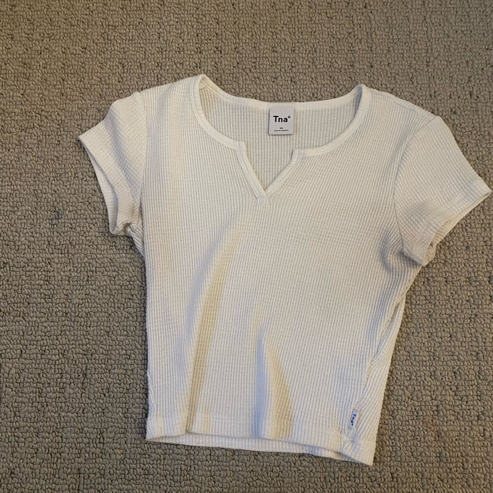 White aritzia shirt
